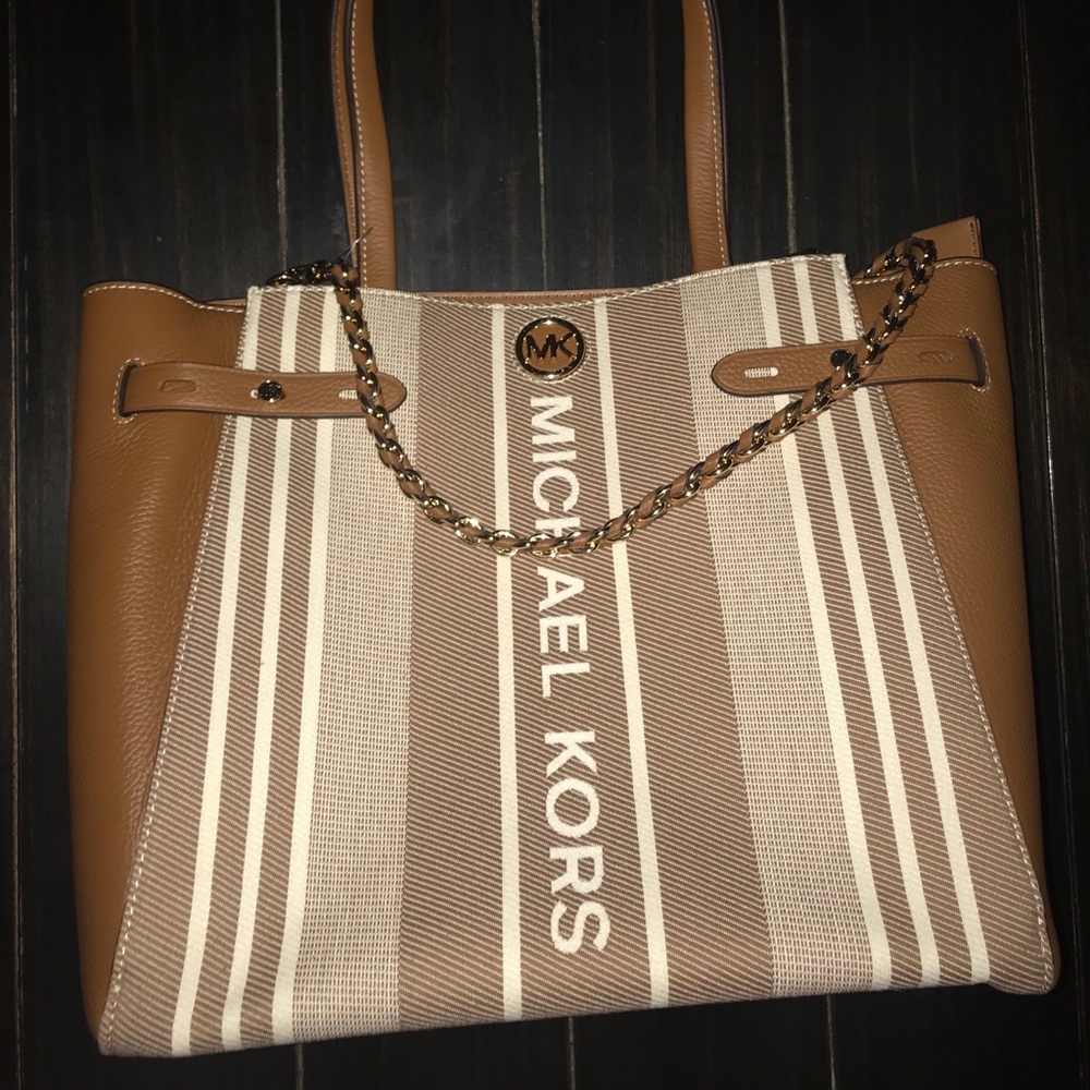 Michael Kors Carmen Lg Belted Tote